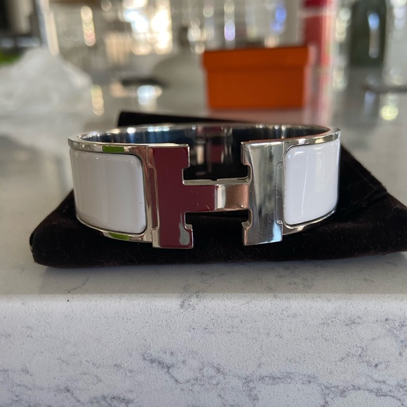 Clic clc H bracelet by Hermes - Picture 3 of 5